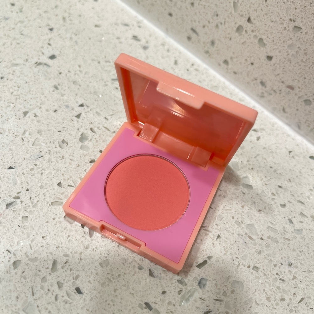 HIPDOT- Blush Compact with Matte Finish